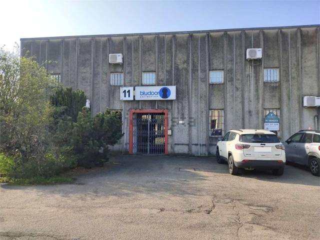 Capannone in vendita di 565 m²