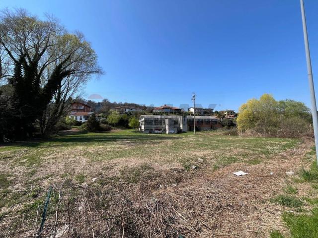 Capannone in vendita di 6000 m² in Via Giosuè Carducci