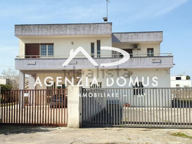 Capannone in vendita di 600 m²
