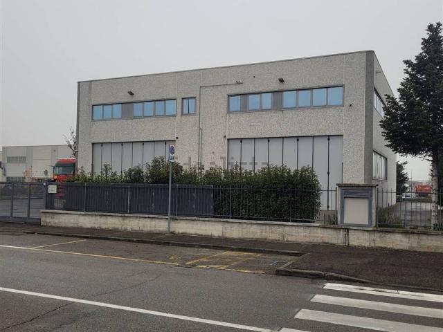 Capannone in vendita di 600 m²