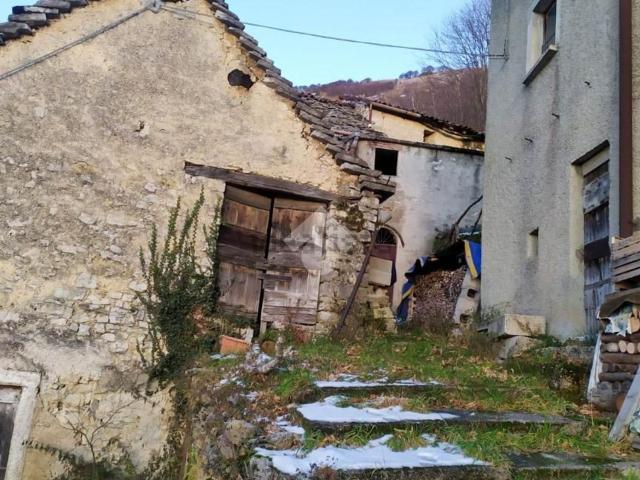 Capannone in vendita di 60 m² in Via Camozza