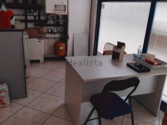 Capannone in vendita di 627 m²