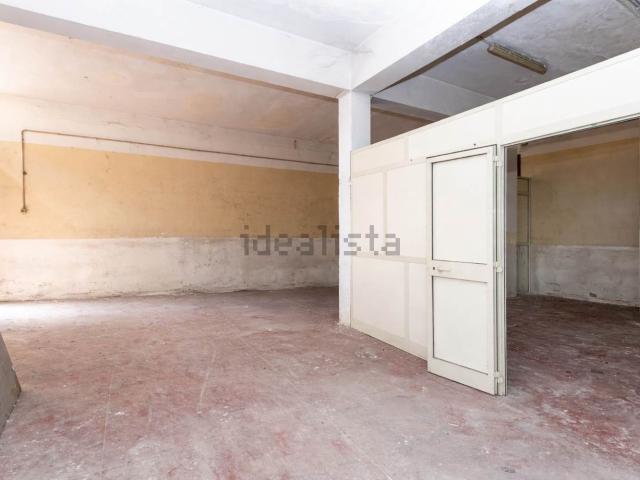 Capannone in vendita di 646 m² in Via Eugenio Barsanti, 16