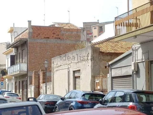 Capannone in vendita di 650 m² in Via Luigi de Luca, 9