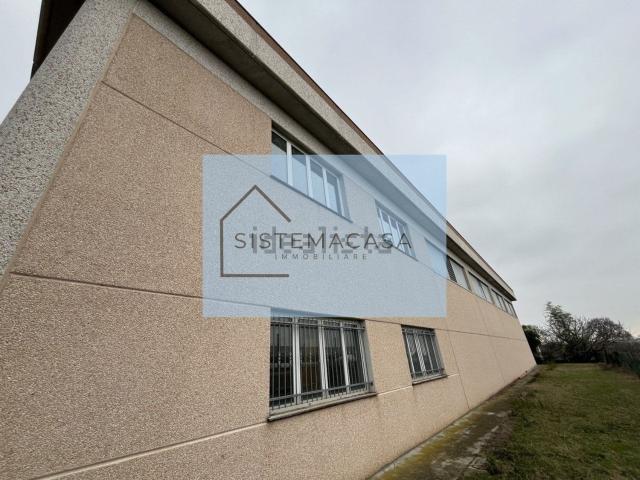 Capannone in vendita di 650 m² in Via Tamberlicchi Tommaso