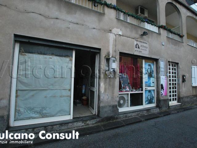 Capannone in vendita di 65 m² in Via Cesare Battisti, 121
