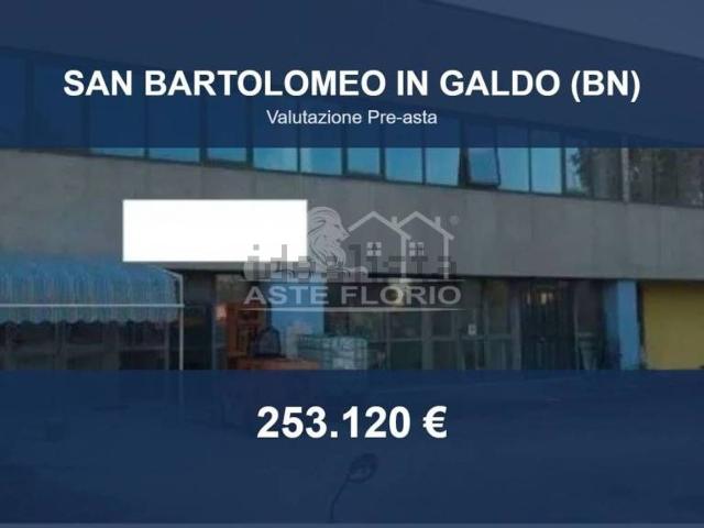 Capannone in vendita di 750 m² in Contrada Torre Capuani