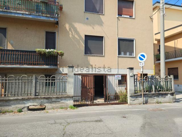 Capannone in vendita di 75 m² in Via Madonna di Caravaggio, 9