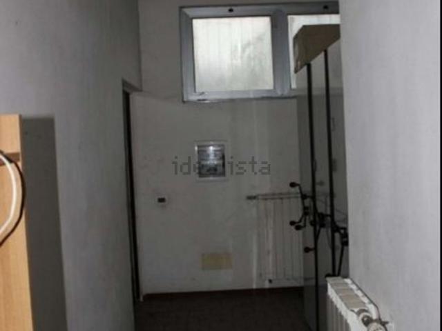 Capannone in vendita di 786 m² in Via del Lavoro, 72