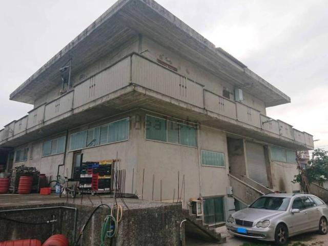 Capannone in vendita di 788 m² in Via Vibrata