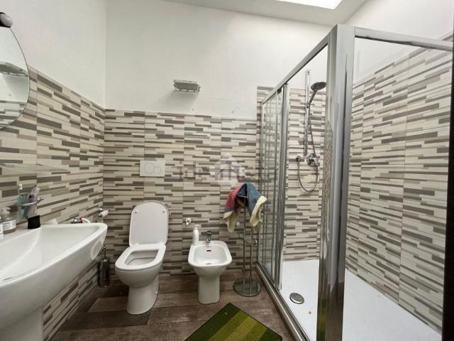 Capannone in vendita di 800 m² in Via Pian di Rocco