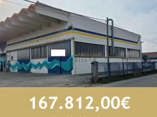 Capannone in vendita di 828 m² in Via Marco Pellicciaio