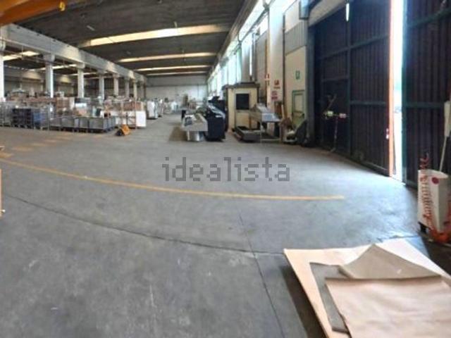 Capannone in vendita di 8400 m² in Via Giovanni Verga, 1281
