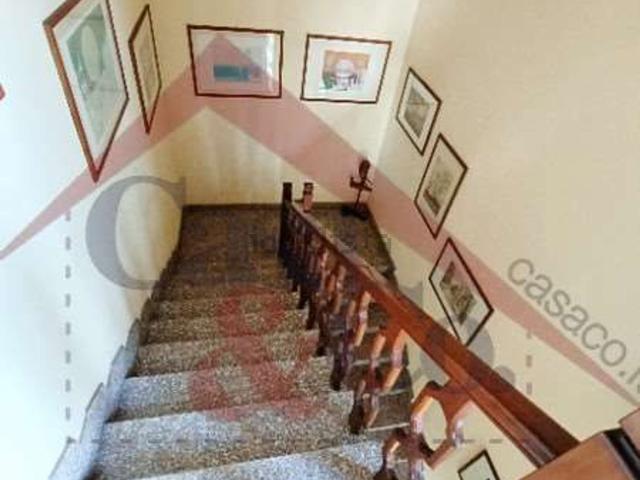 Capannone in vendita di 840 m² in Via Allende