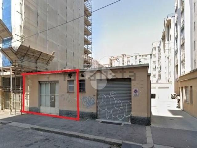 Capannone in vendita di 90 m² in Via Albenga, 4
