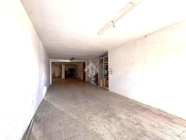 Capannone in vendita di 97 m² in Via C. Terranova, 19