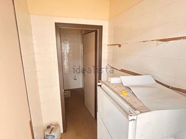 Capannone in vendita di 960 m² in Via Emilia Ovest