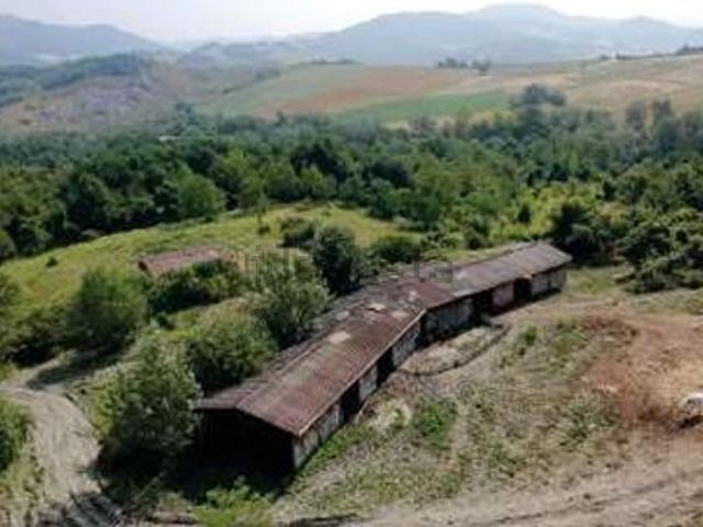 Capannone in vendita di 964 m² in Via San Lorenzo
