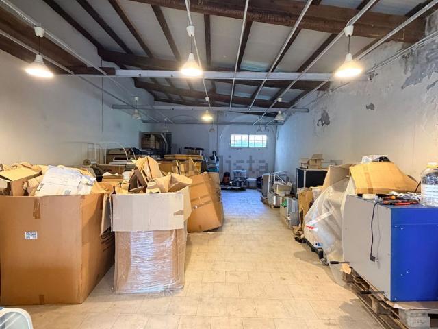 Capannone in vendita di 96 m² in Via XX Settembre, 70