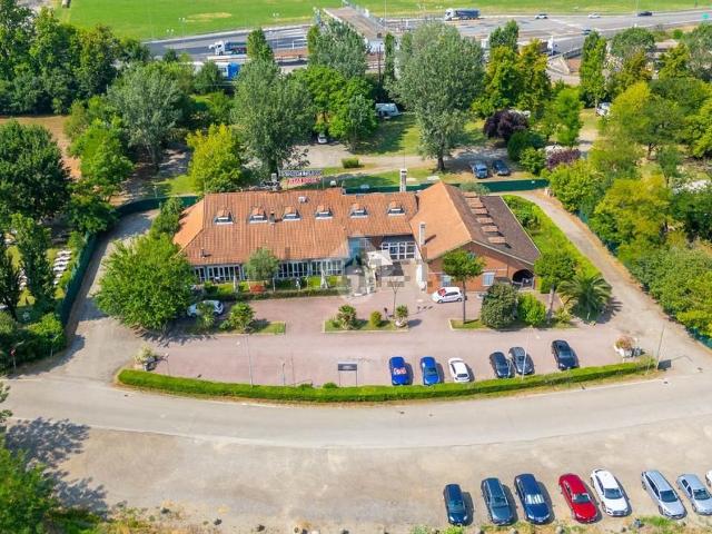 Capannone in vendita di 977 m² in Strada Cave di Ramo, 107