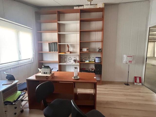 Capannone in vendita di 1000 m²