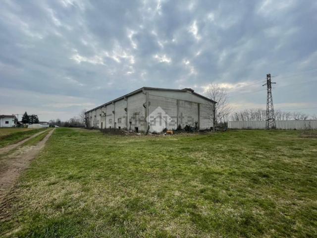 Capannone in vendita di 1000 m² in Via Antonio Locatelli