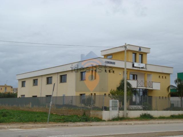 Capannone in vendita di 1001 m² in Via San Nicolò, 1