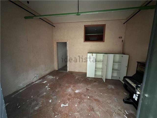 Capannone in vendita di 100 m² in Via Guglielmo Marconi