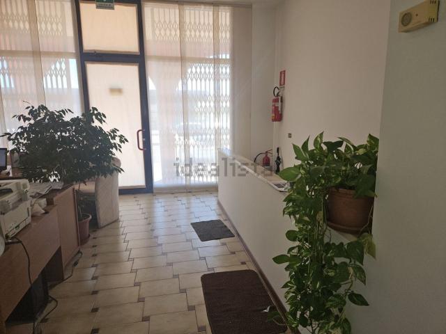 Capannone in vendita di 100 m² in Via Zuccherificio