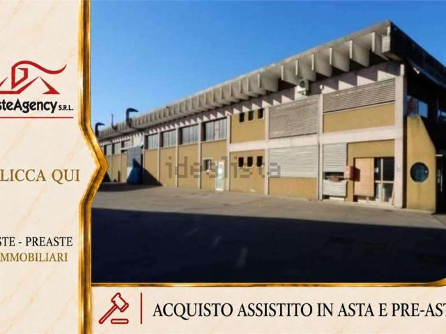 Capannone in vendita di 10410 m² in Via Fontane, 98