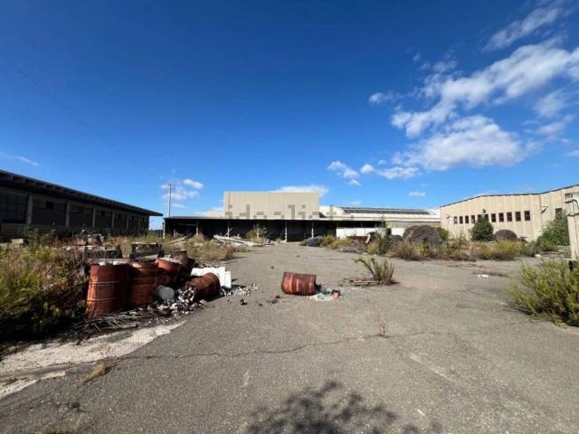 Capannone in vendita di 1077 m² in Contrada Mezzogiorno, zona industriale Piano Tavola N/A
