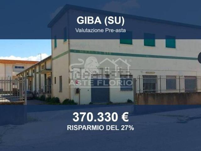 Capannone in vendita di 1081 m² in Via Roma