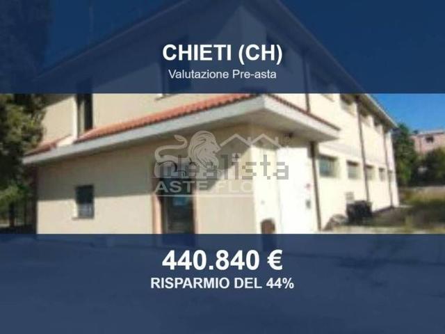 Capannone in vendita di 1097 m² in Via Erasmo Piaggio, 5
