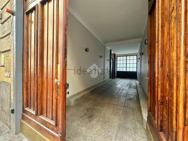Capannone in vendita di 111 m² in Via Vanchiglia, 9