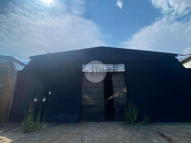 Capannone in vendita di 1150 m² in Via Berlino