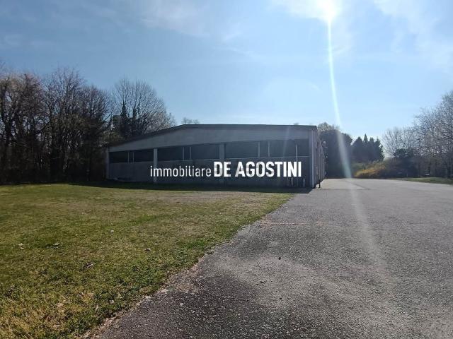 Capannone in vendita di 1200 m² in Via Pietro Nenni