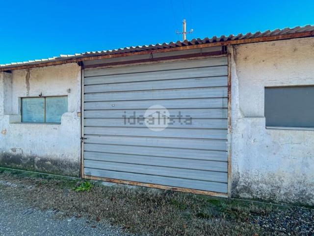 Capannone in vendita di 120 m² in Via Passerini, 2