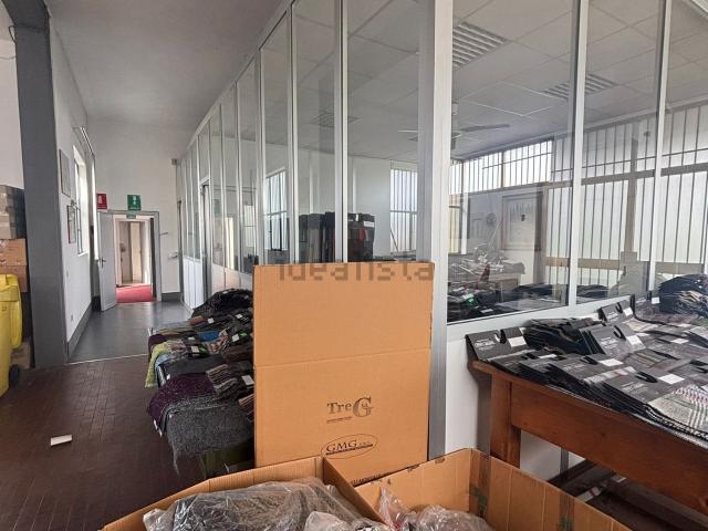 Capannone in vendita di 1250 m² in Via provinciale statale