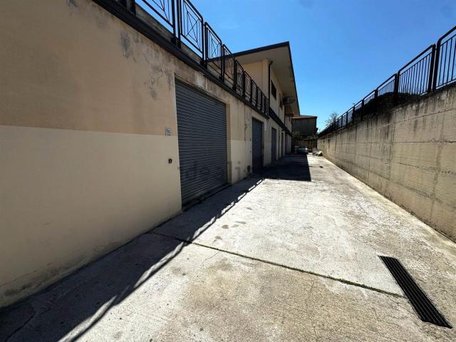 Capannone in vendita di 140 m²