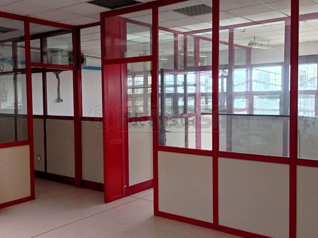Capannone in vendita di 145 m² in Via Chiuppese, 4
