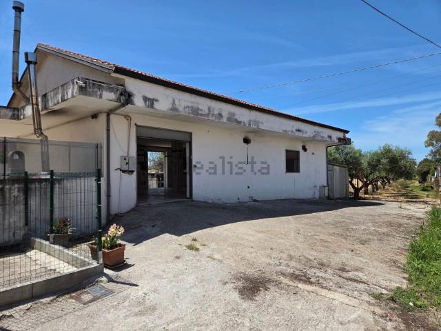 Capannone in vendita di 146 m²