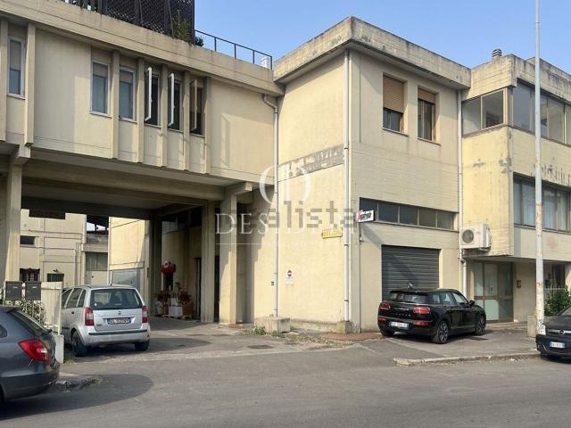 Capannone in vendita di 148 m² in Viale Europa