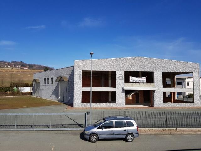 Capannone in vendita di 1500 m²