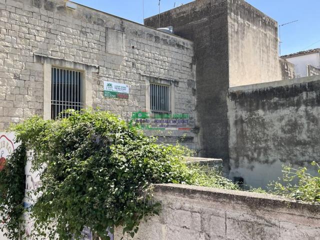 Capannone in vendita di 150 m²