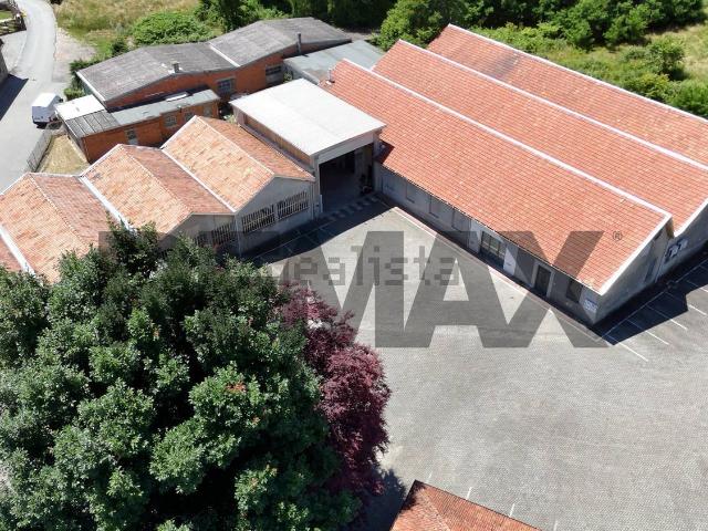 Capannone in vendita di 1560 m² in Via Pietro de Mosso, 4
