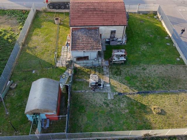 Capannone in vendita di 156 m² in Strada Sant&apos Antonio, 19