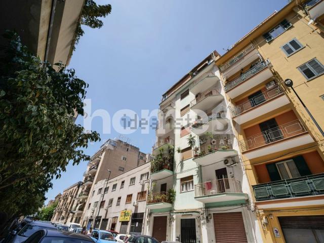 Capannone in vendita di 169 m² in Via Pietro Randazzo, 17