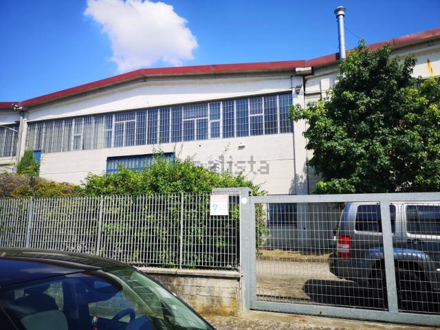 Capannone in vendita di 1700 m² in Via Marco Polo, 1