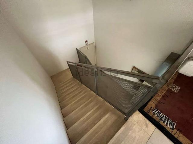 Capannone in vendita di 1717 m²
