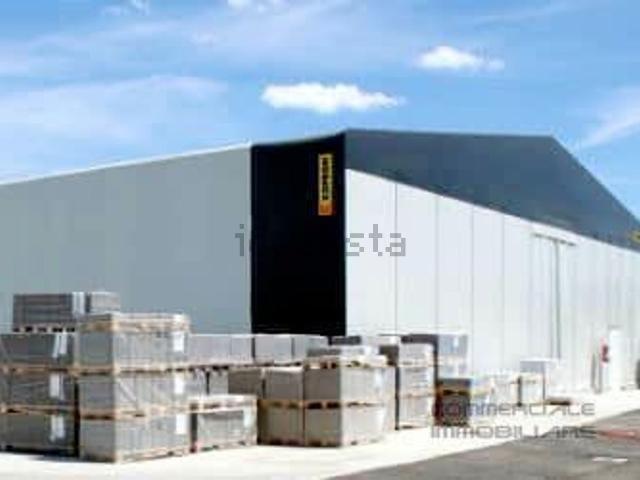 Capannone in vendita di 172 m²